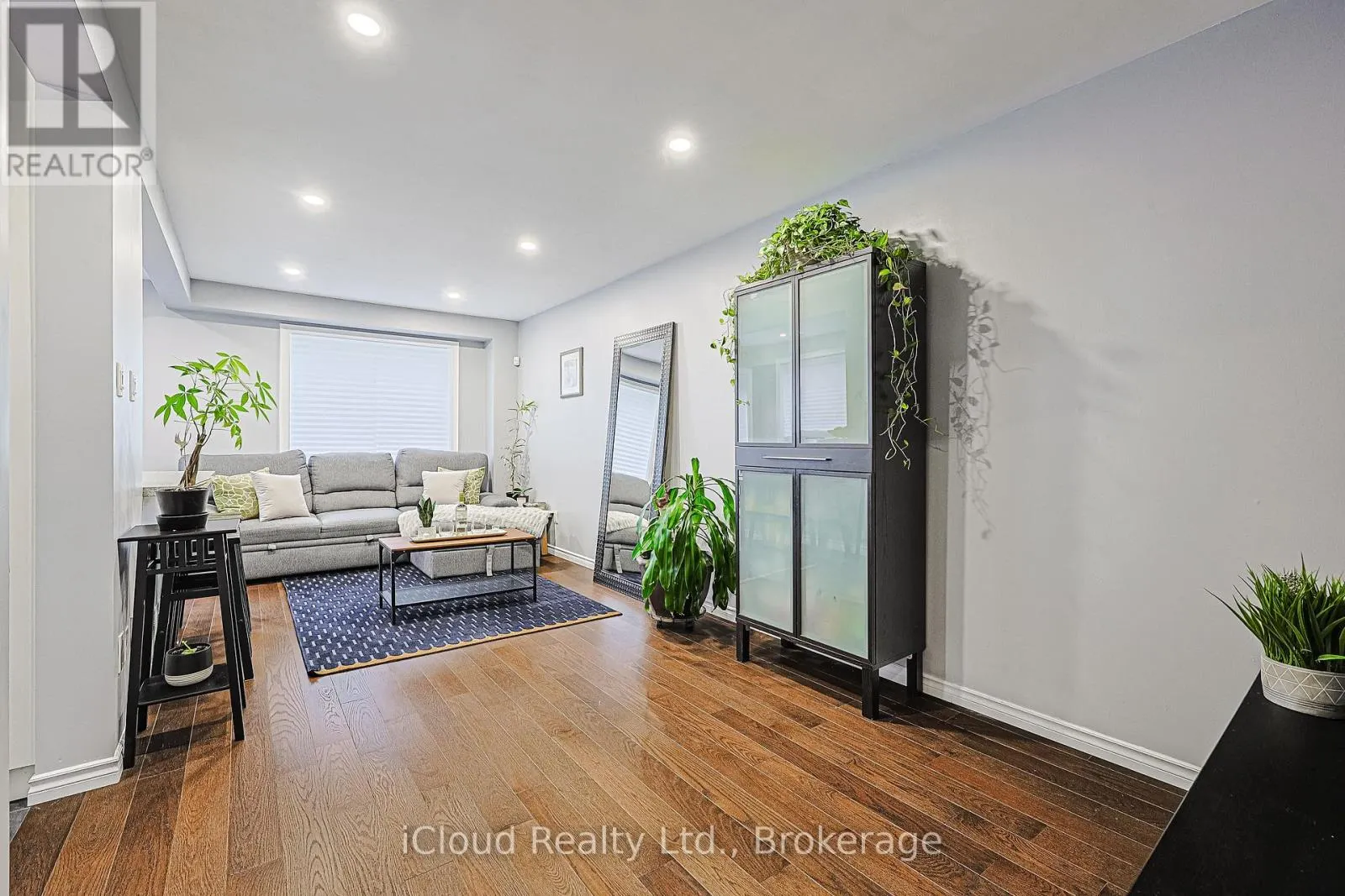 30 - 5958 GREENSBORO DRIVE