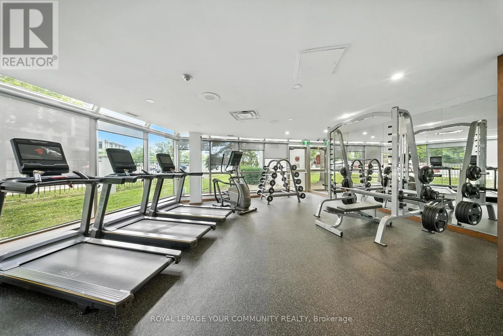 1404 - 330 RATHBURN ROAD W