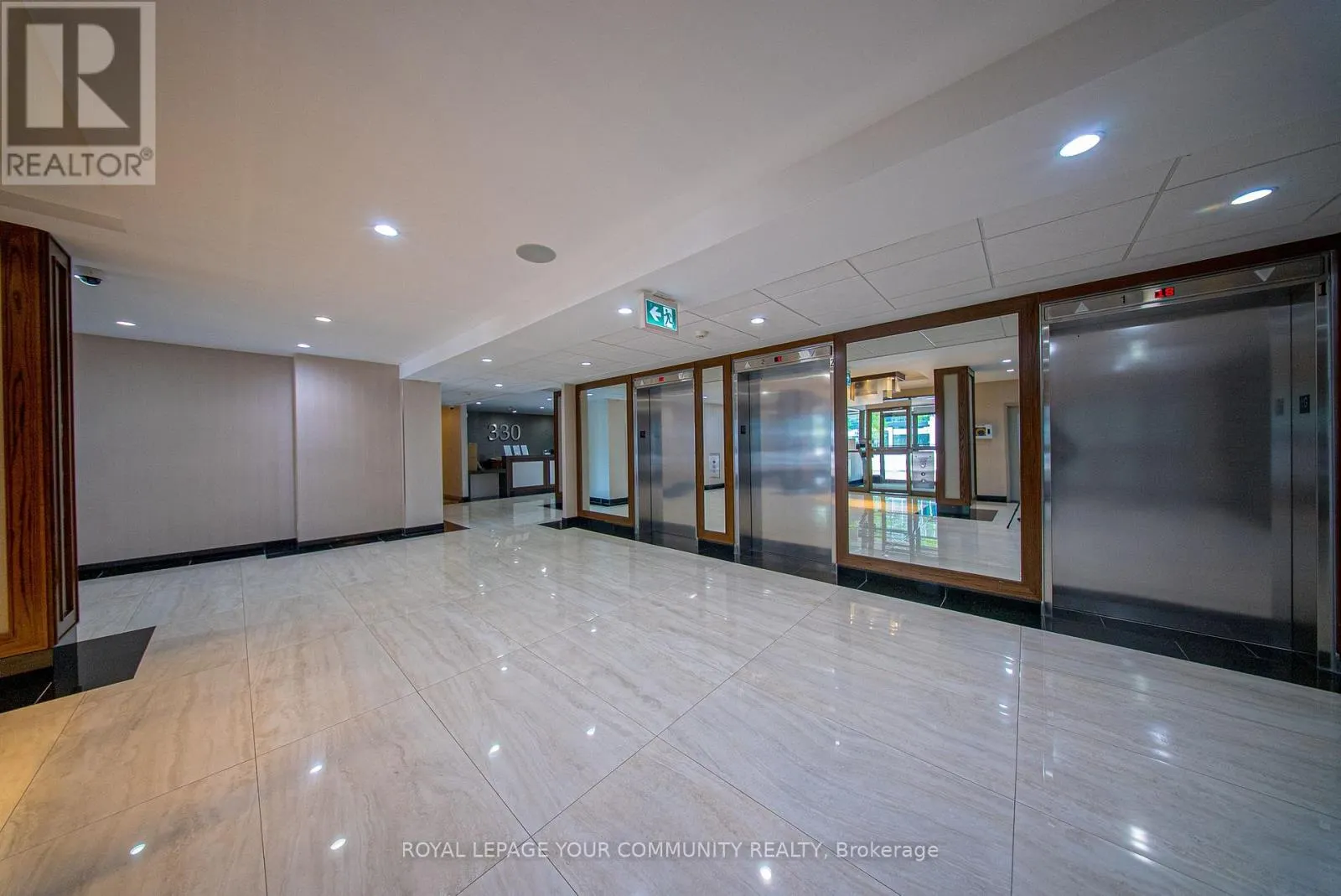 1404 - 330 RATHBURN ROAD W