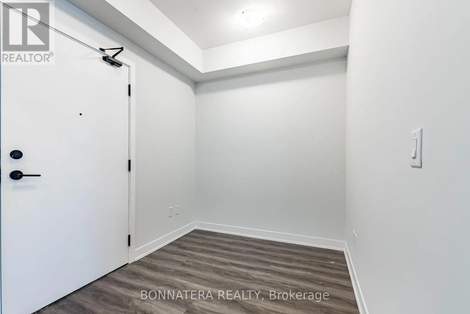 3302 - 4130 PARKSIDE VILLAGE DRIVE