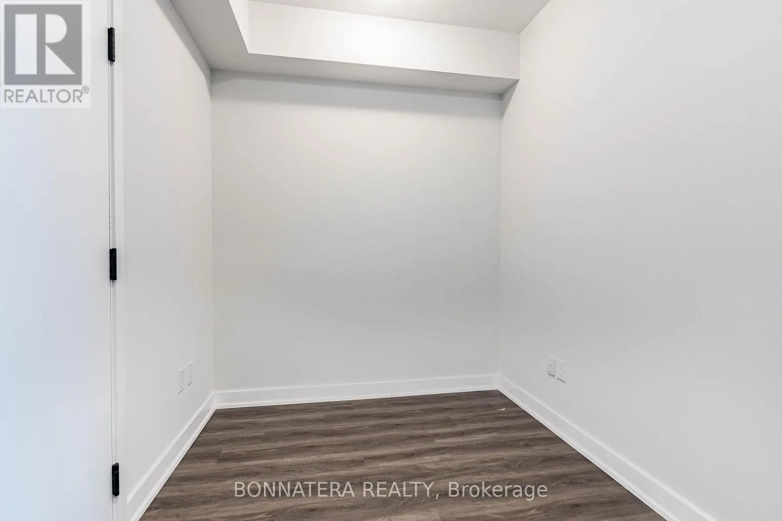 3302 - 4130 PARKSIDE VILLAGE DRIVE