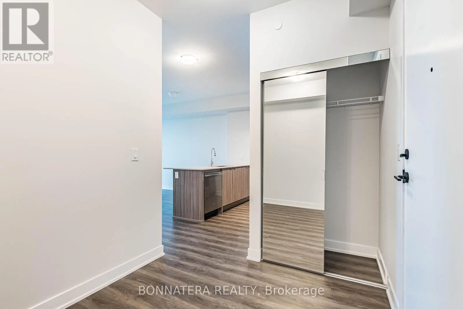 3302 - 4130 PARKSIDE VILLAGE DRIVE