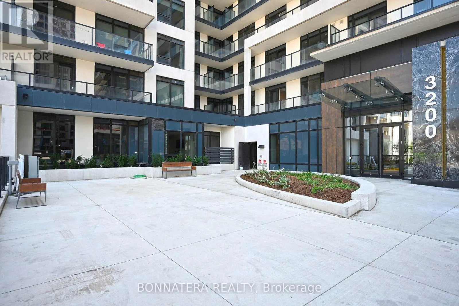 626 - 3200 WILLIAM COLTSON AVENUE