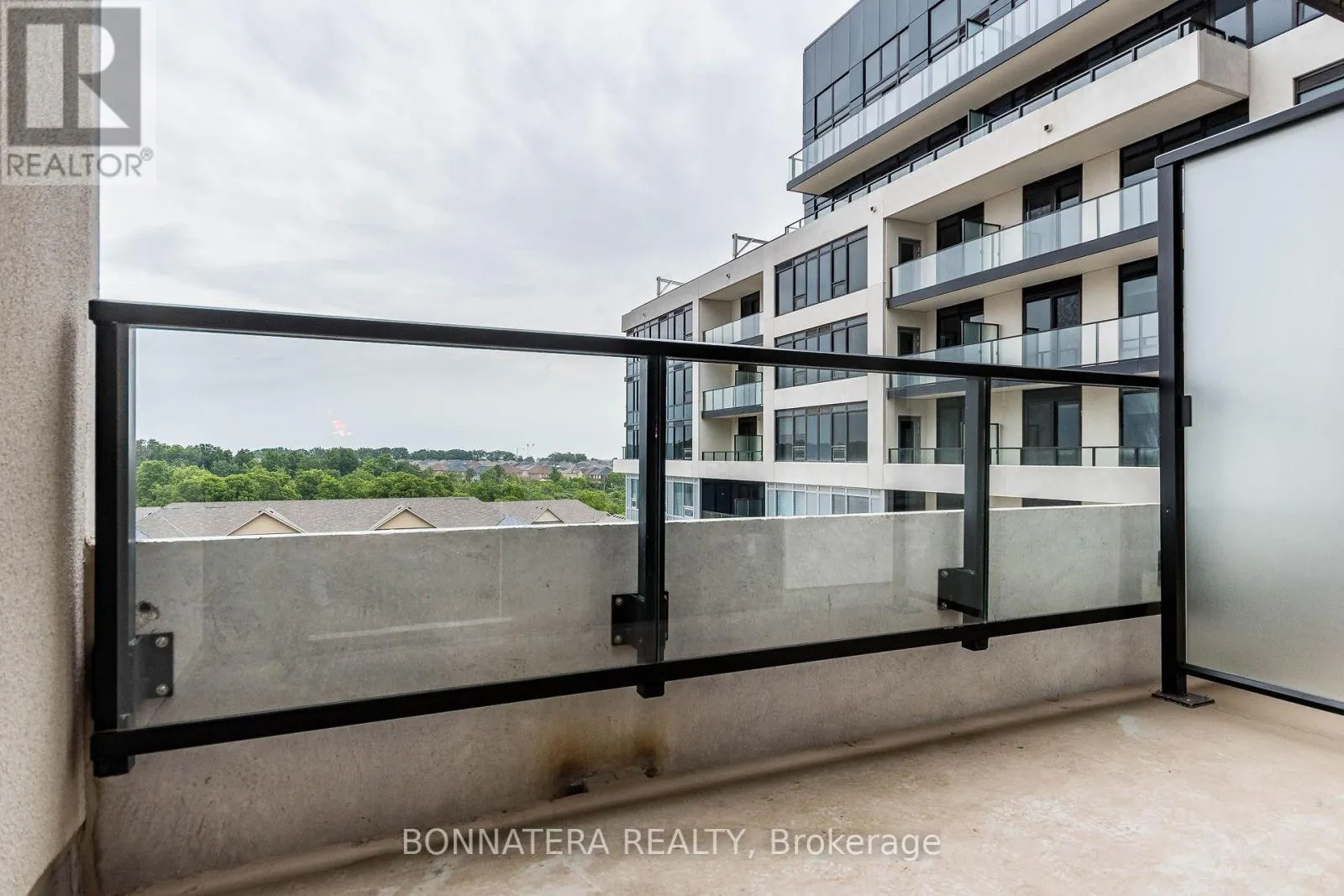 626 - 3200 WILLIAM COLTSON AVENUE