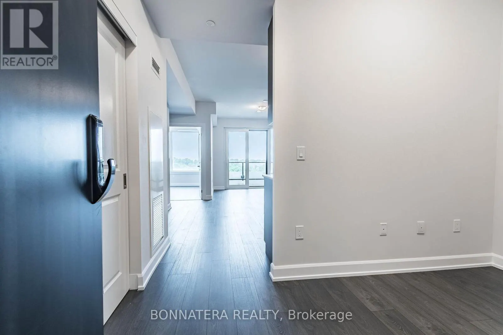 626 - 3200 WILLIAM COLTSON AVENUE