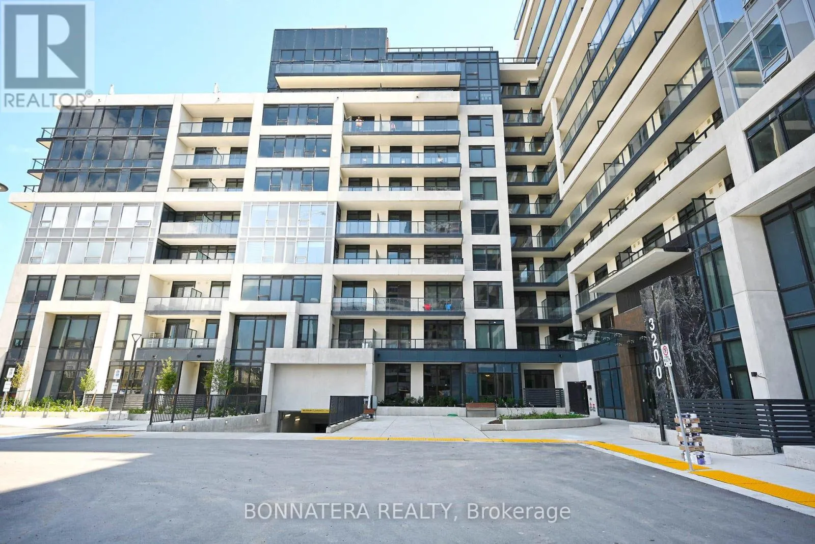 626 - 3200 WILLIAM COLTSON AVENUE