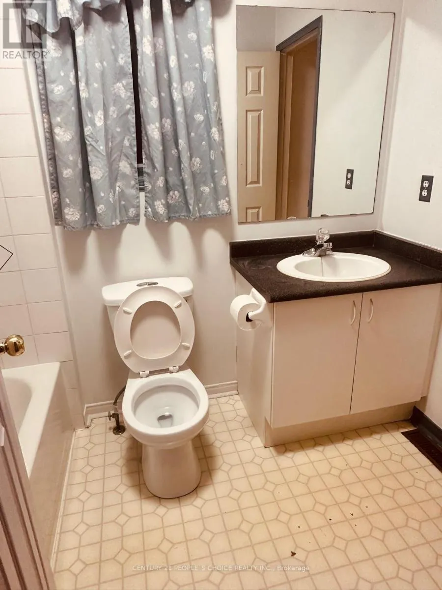 48 YELLOW BRICK ROAD