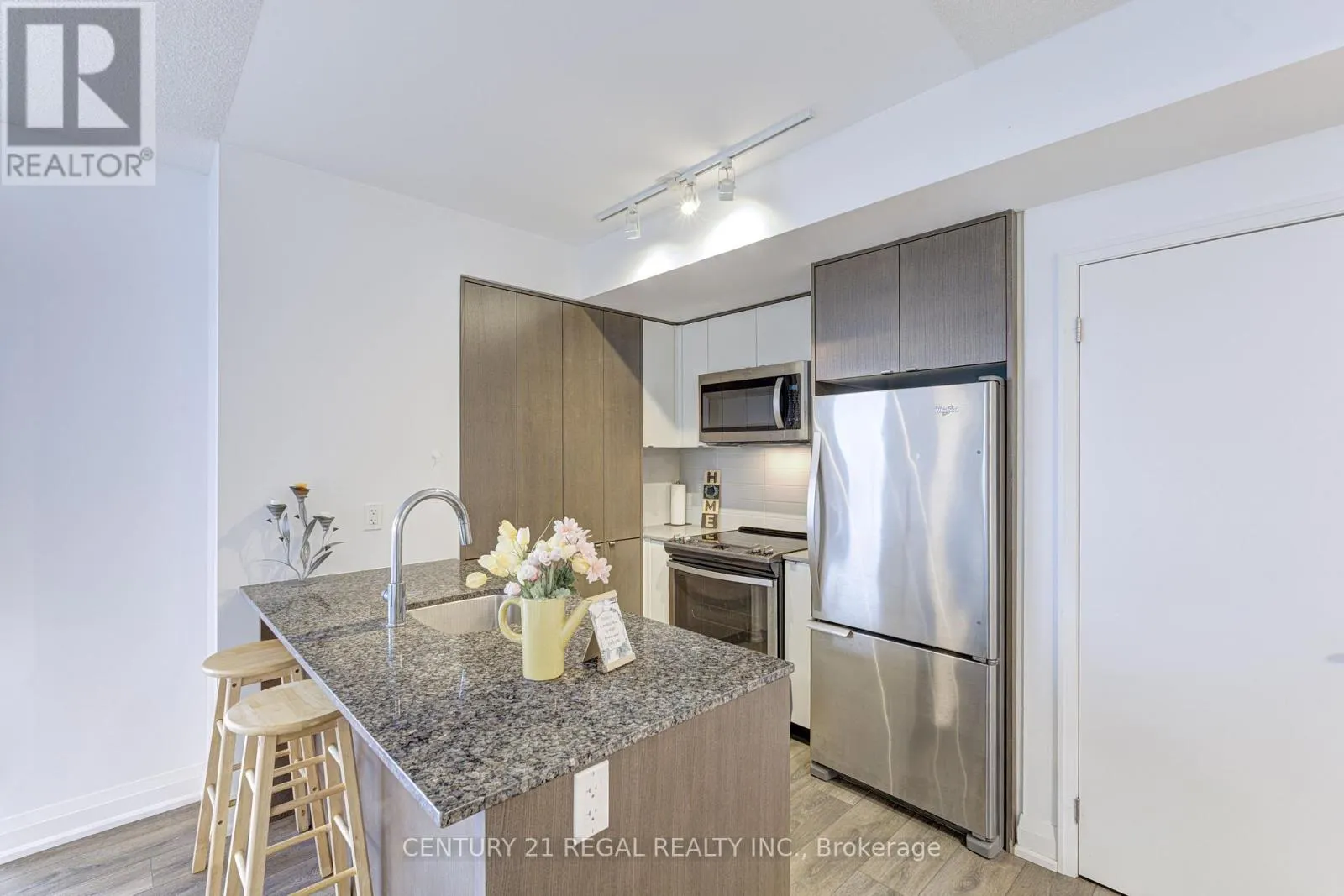 1410 - 9 VALHALLA INN ROAD