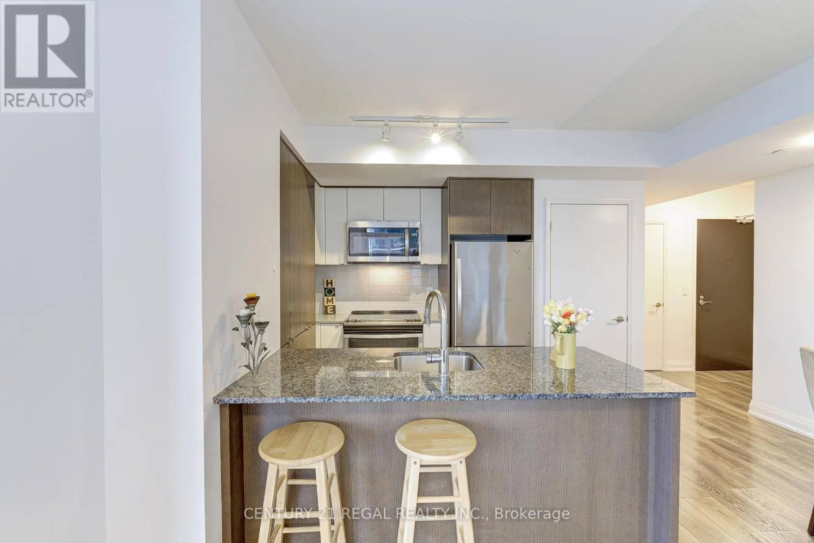 1410 - 9 VALHALLA INN ROAD