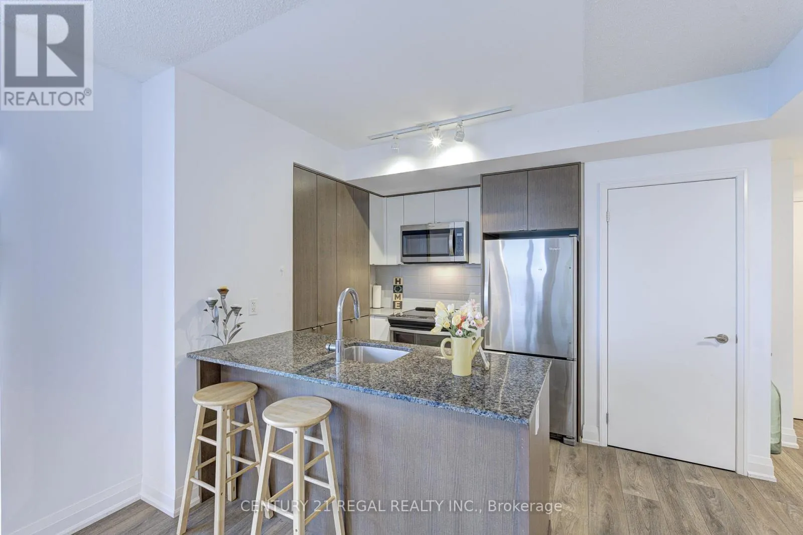 1410 - 9 VALHALLA INN ROAD