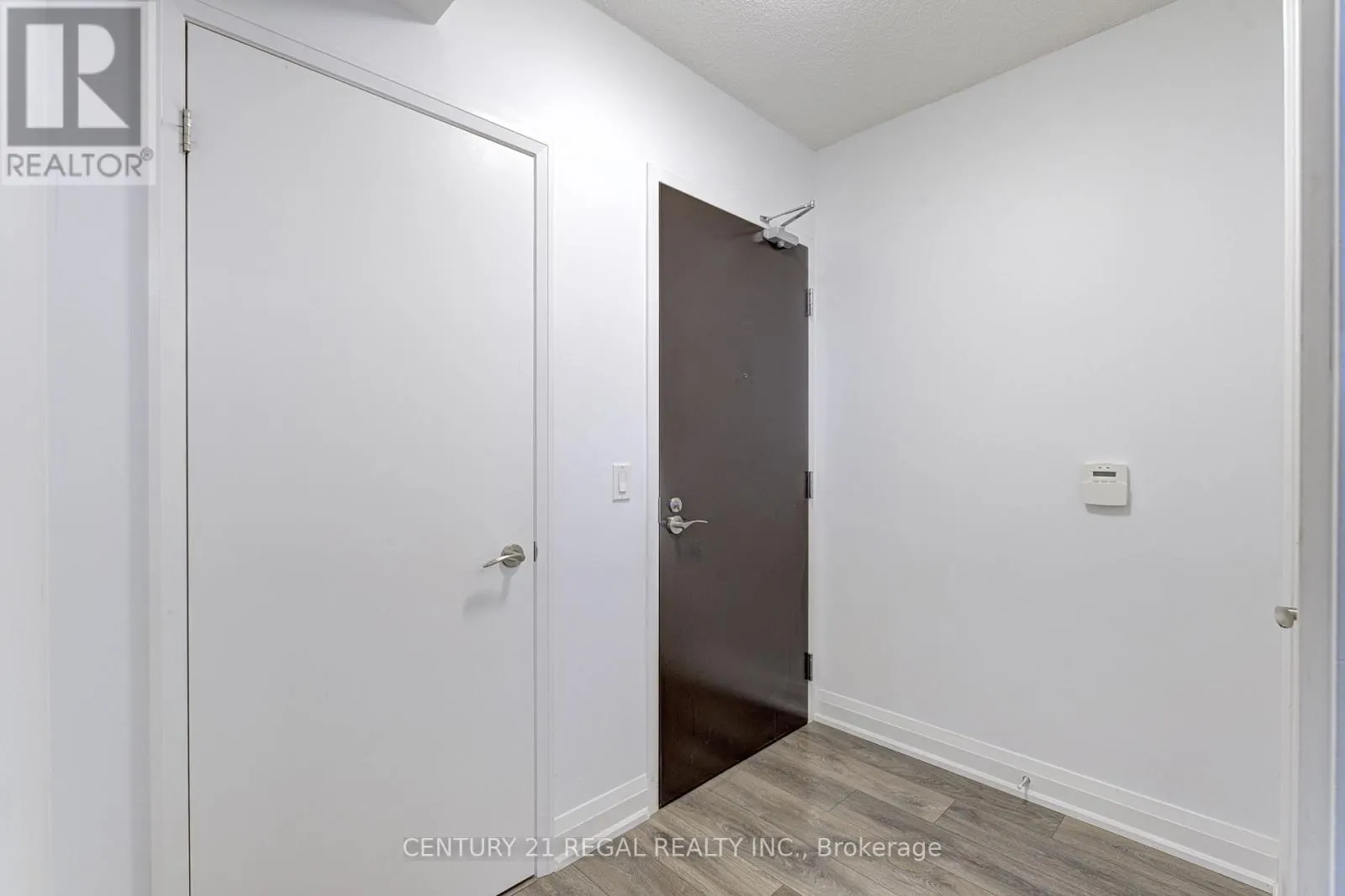 1410 - 9 VALHALLA INN ROAD