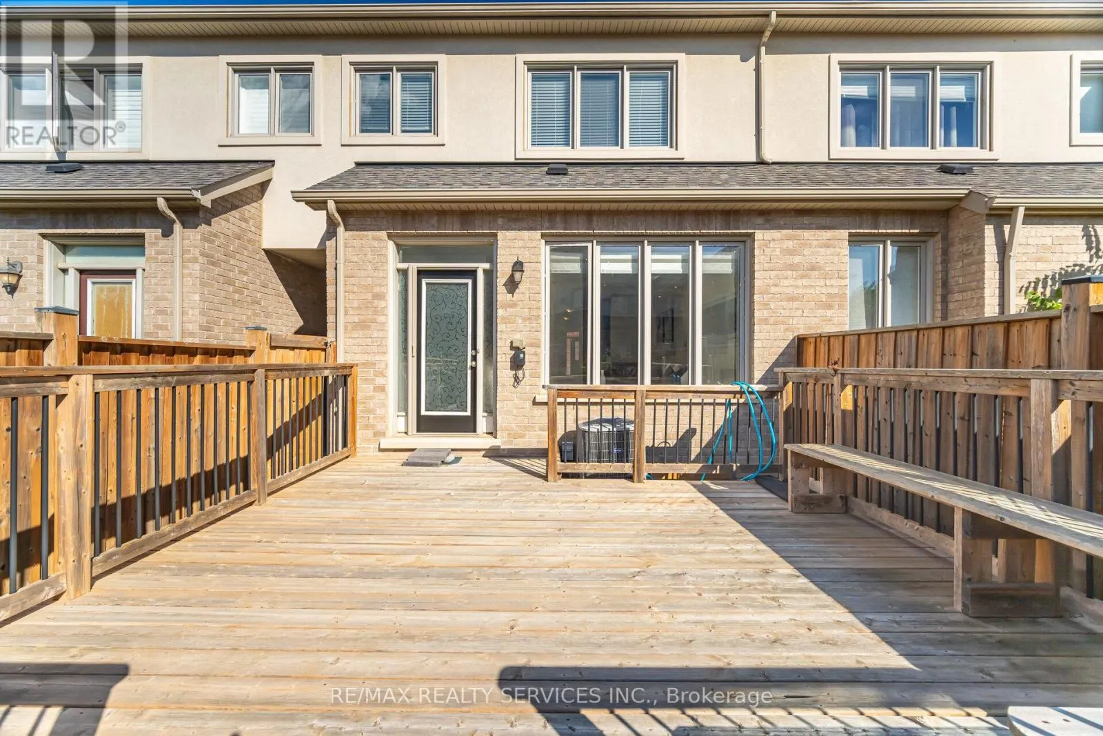 7 LADY EVELYN CRESCENT