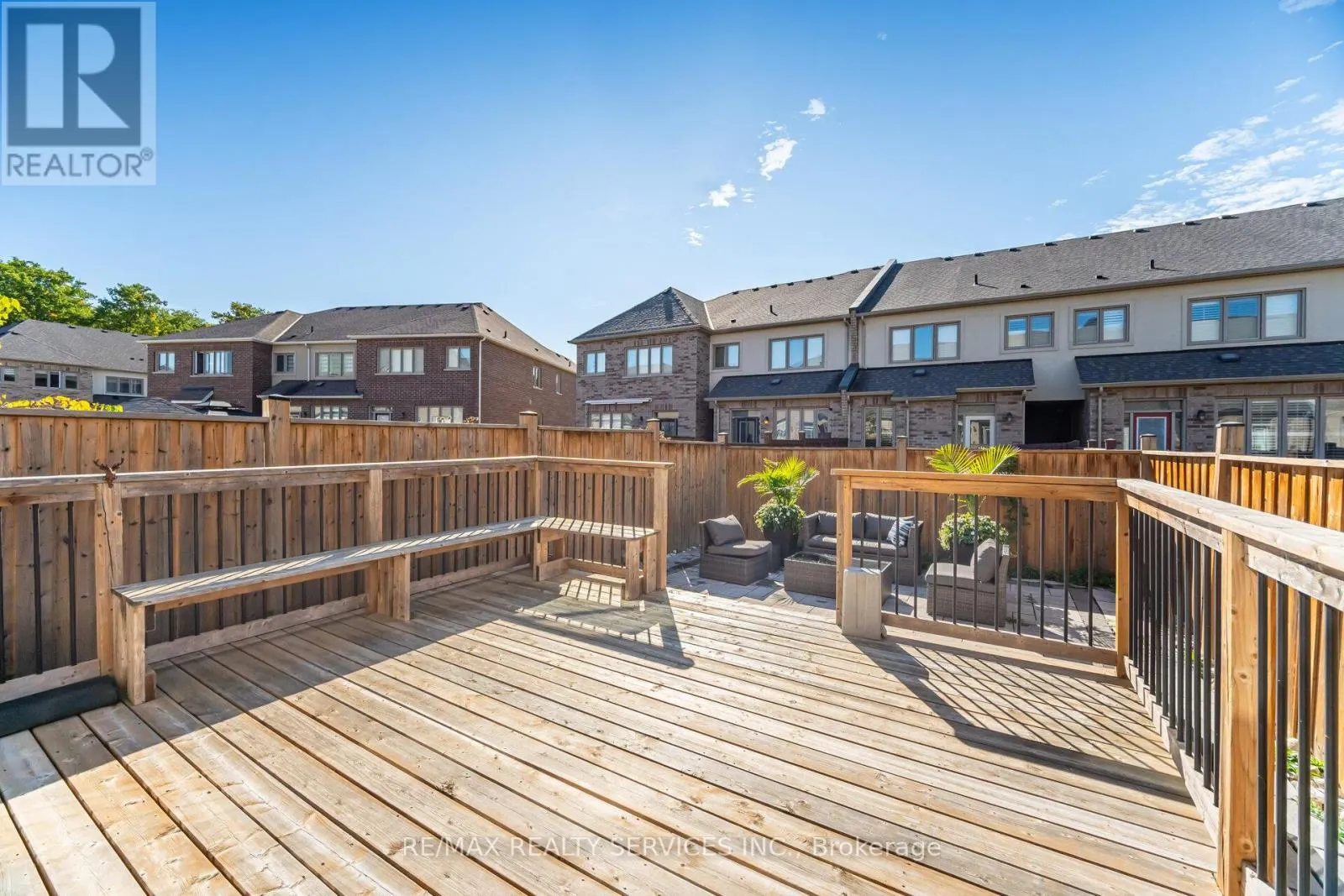 7 LADY EVELYN CRESCENT