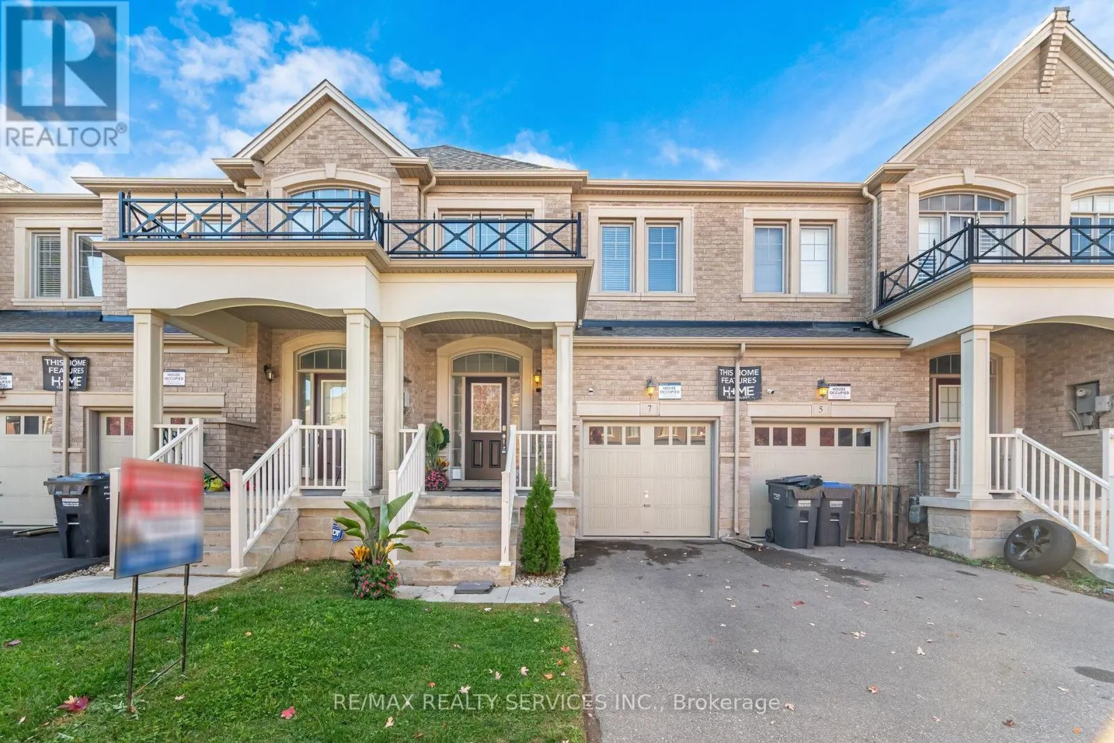 7 LADY EVELYN CRESCENT