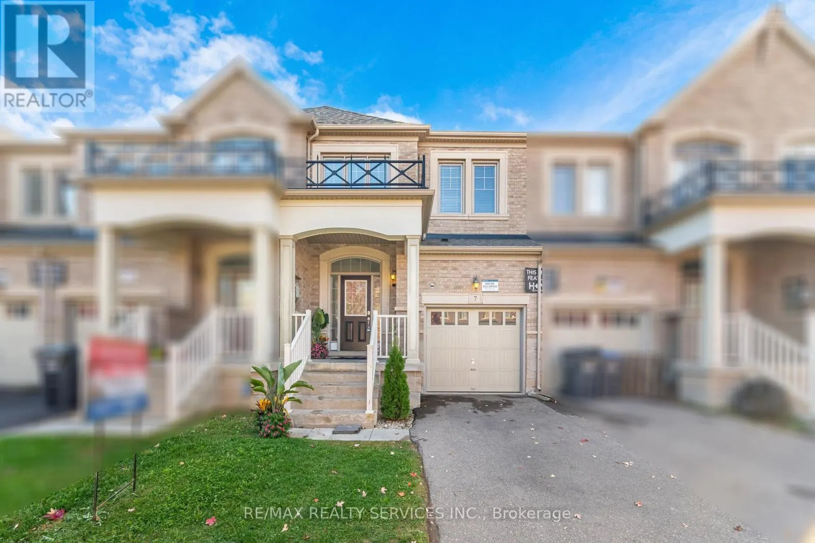 7 LADY EVELYN CRESCENT