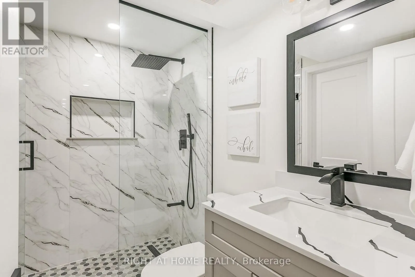 1308 FIELDCREST LANE