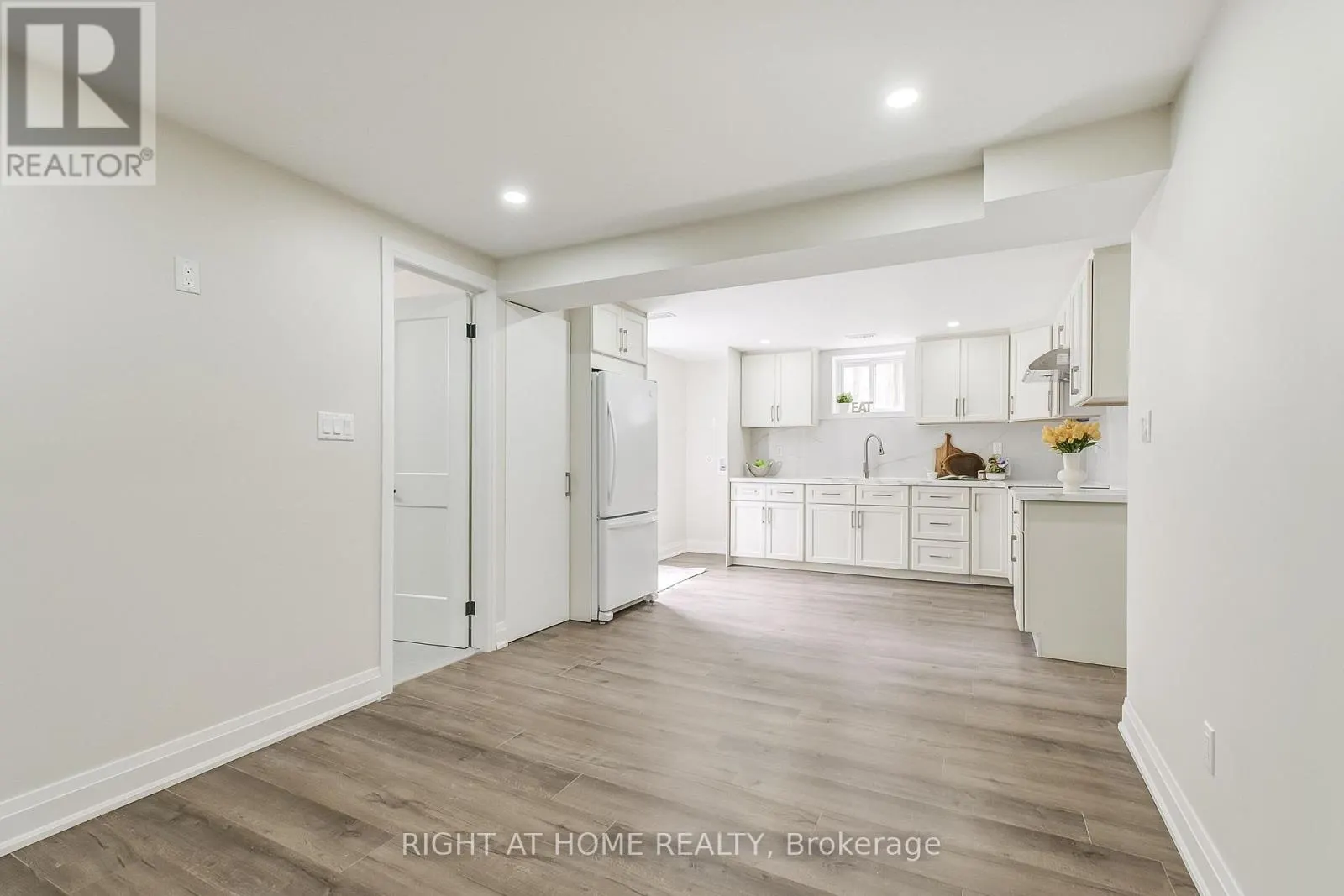 1308 FIELDCREST LANE