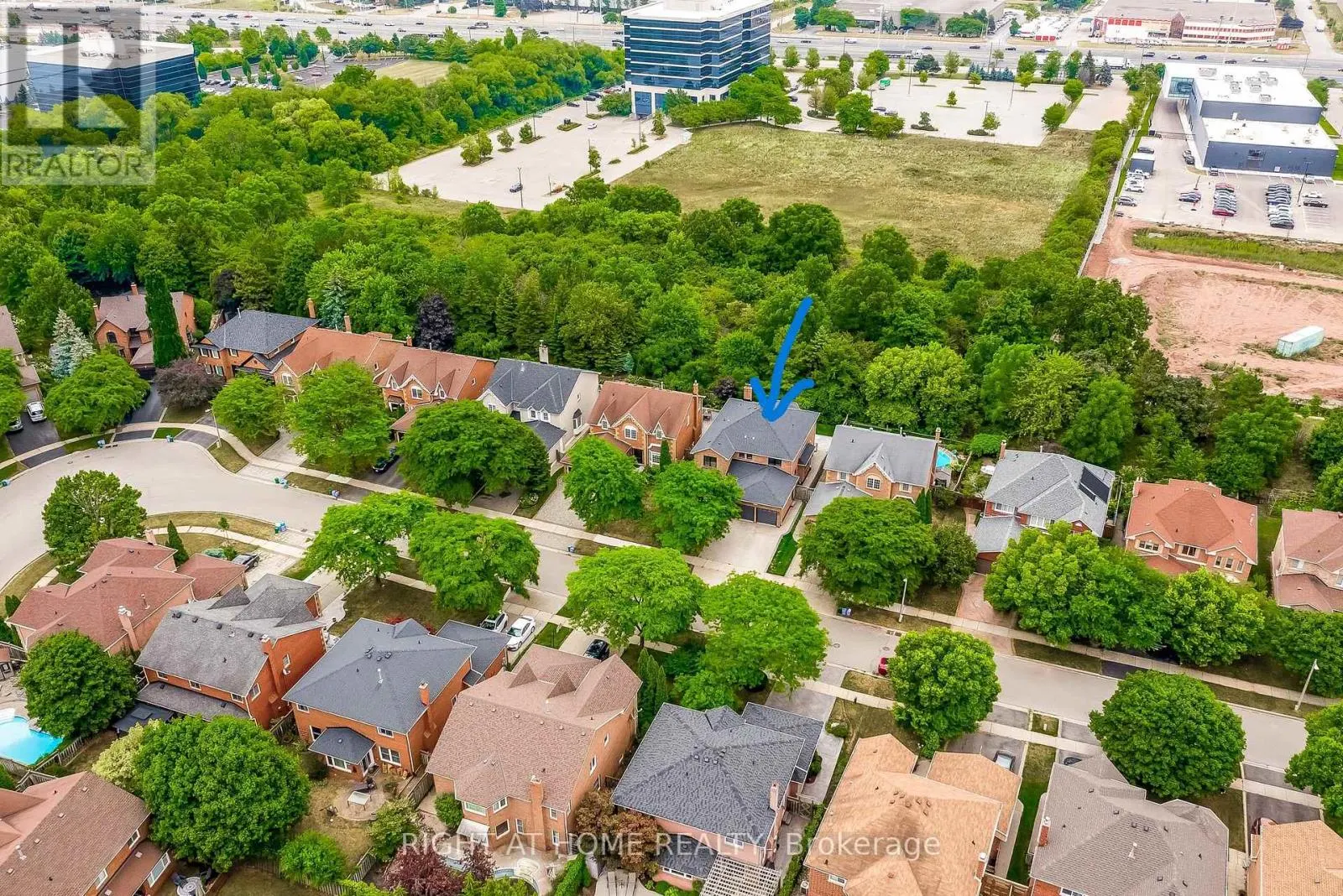 1308 FIELDCREST LANE