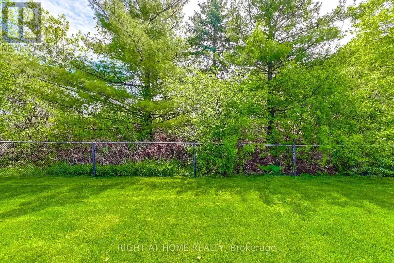 1308 FIELDCREST LANE