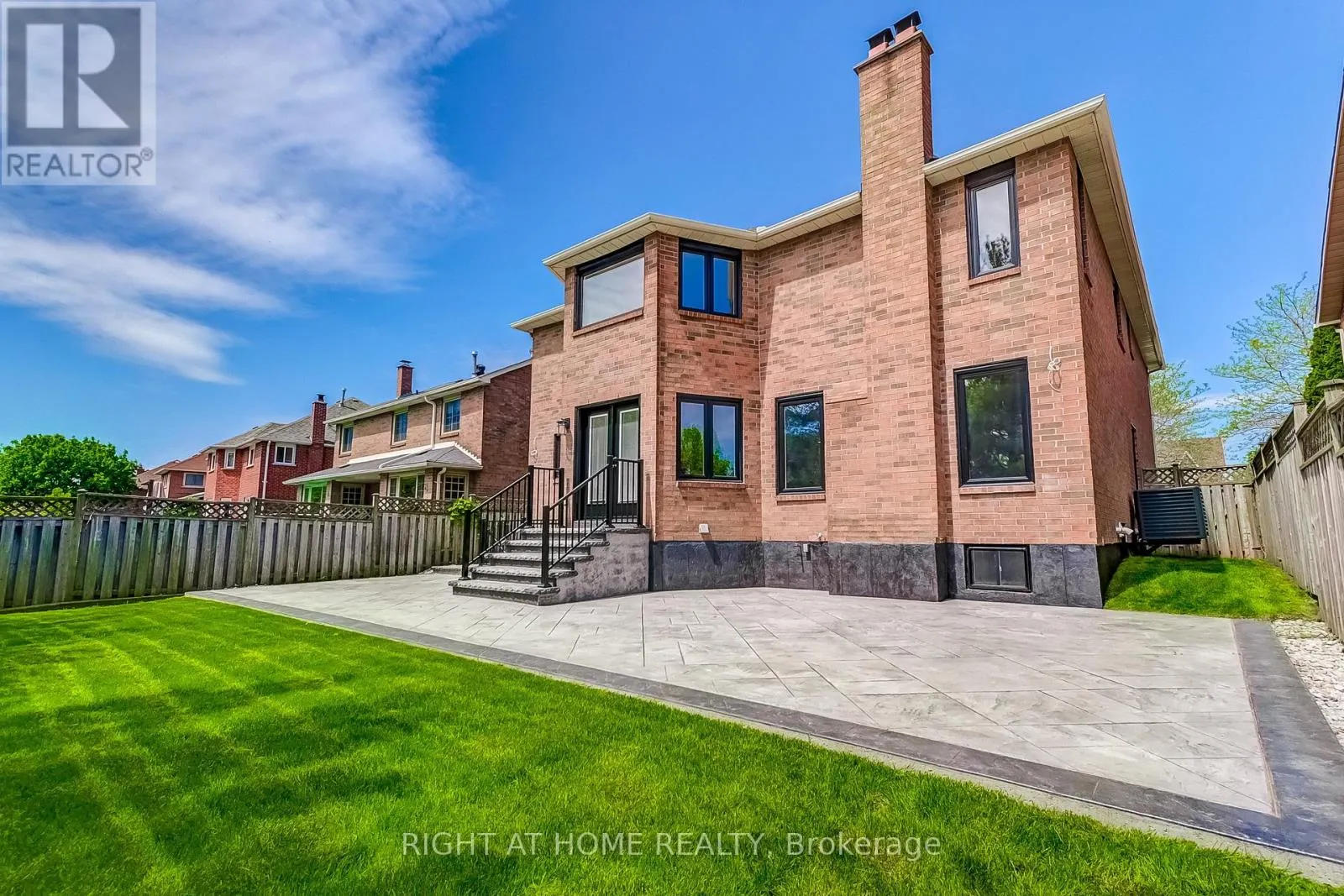 1308 FIELDCREST LANE