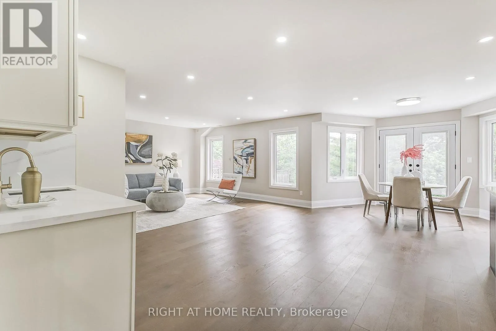 1308 FIELDCREST LANE