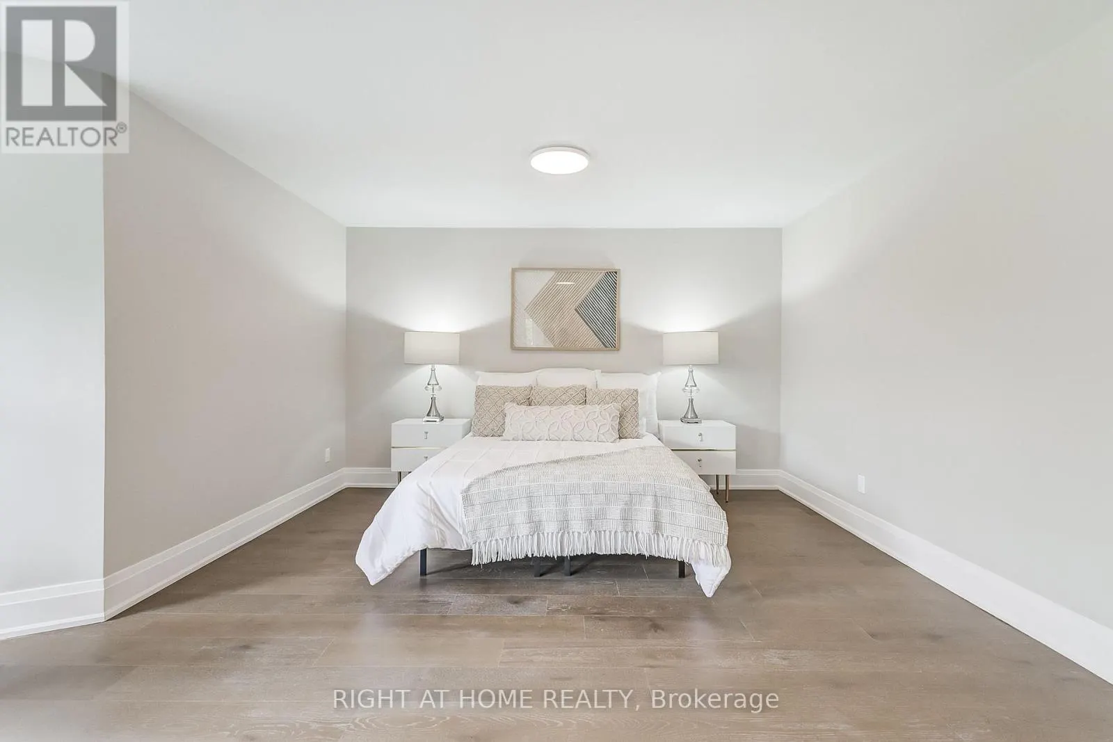 1308 FIELDCREST LANE