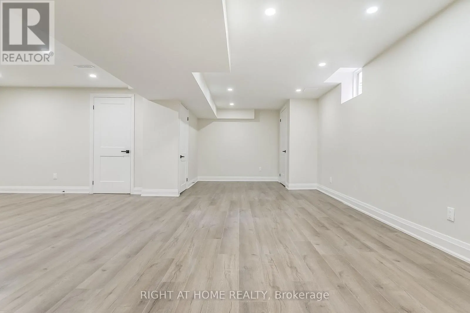 1308 FIELDCREST LANE