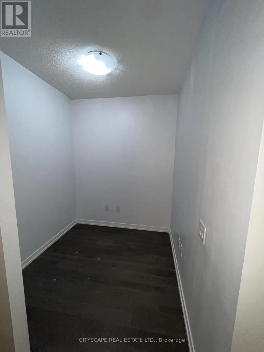 1503 - 2560 EGLINTON AVENUE