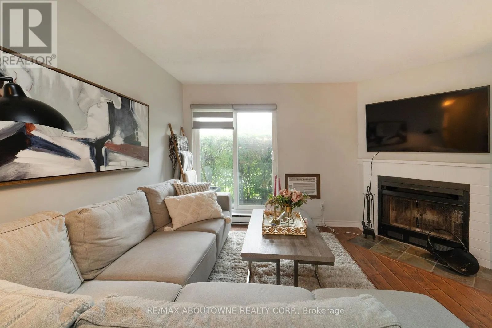 612 - 1450 GLEN ABBEY GATE