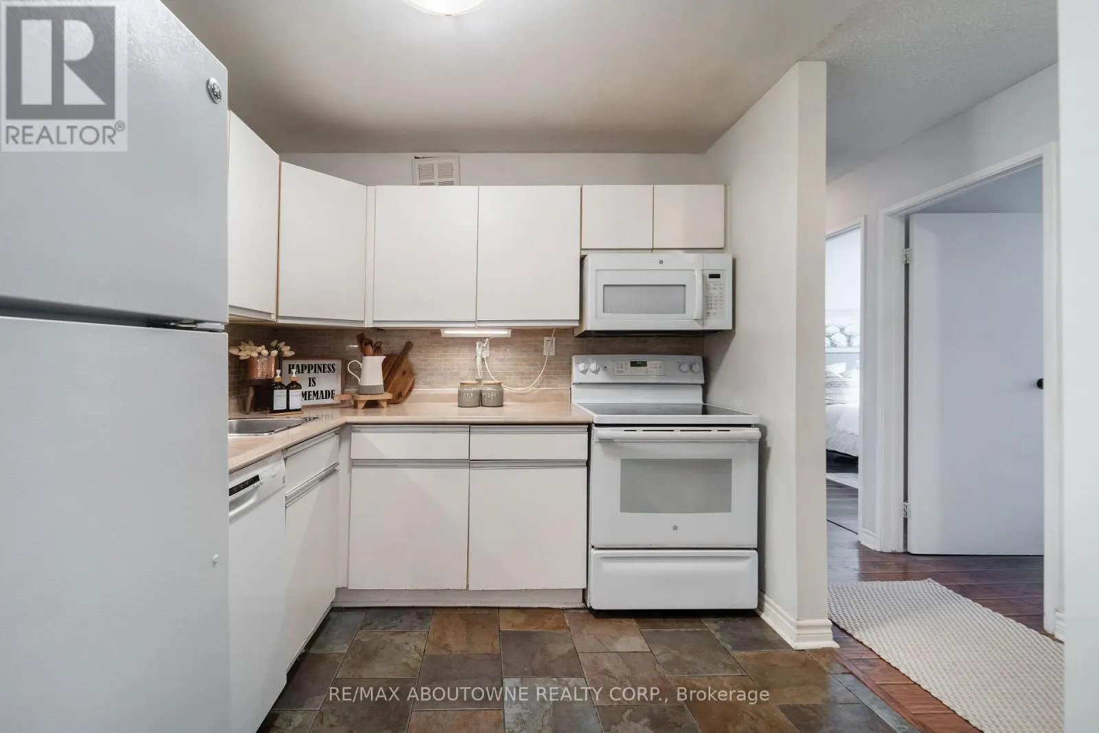 612 - 1450 GLEN ABBEY GATE