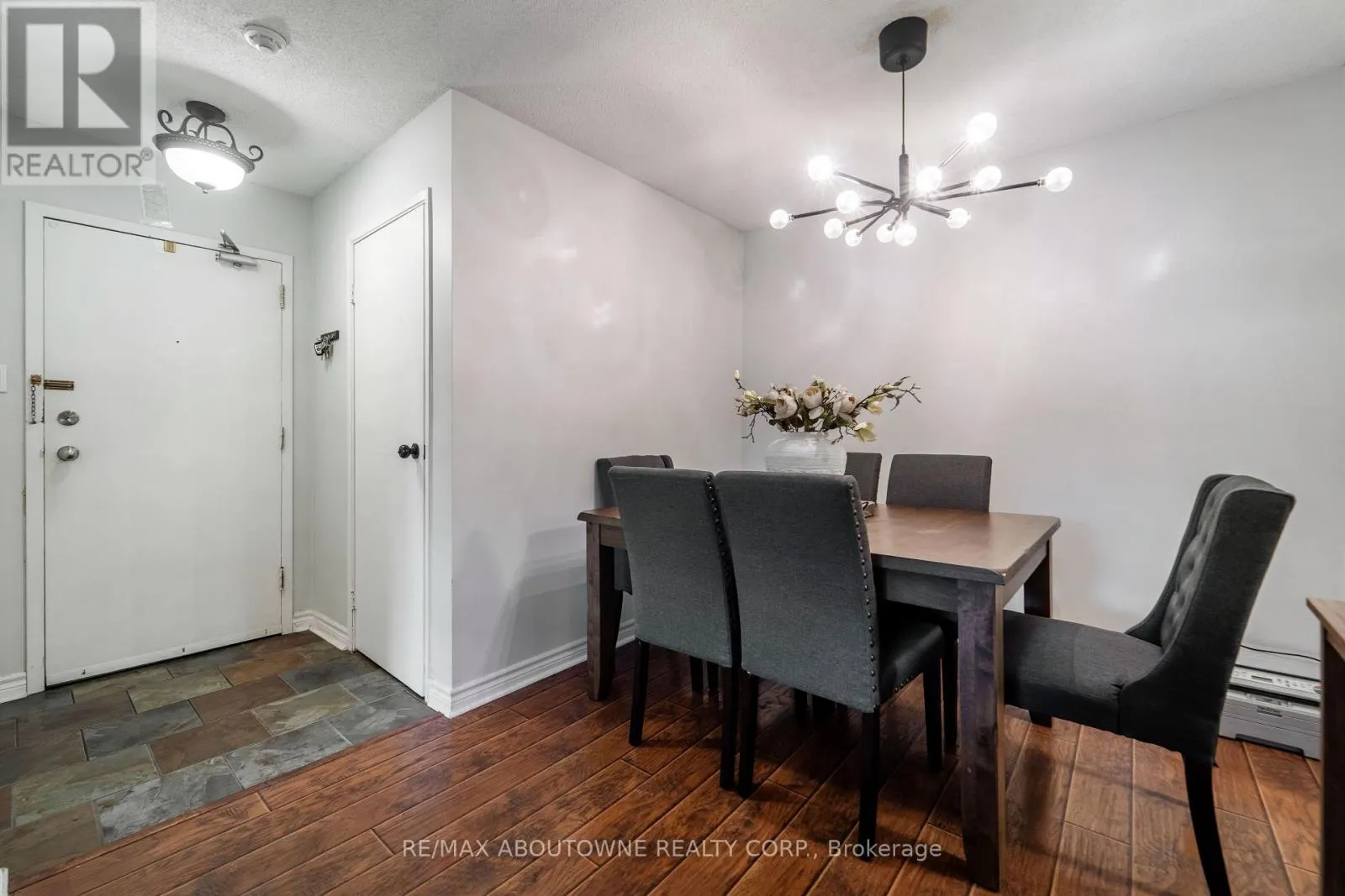 612 - 1450 GLEN ABBEY GATE