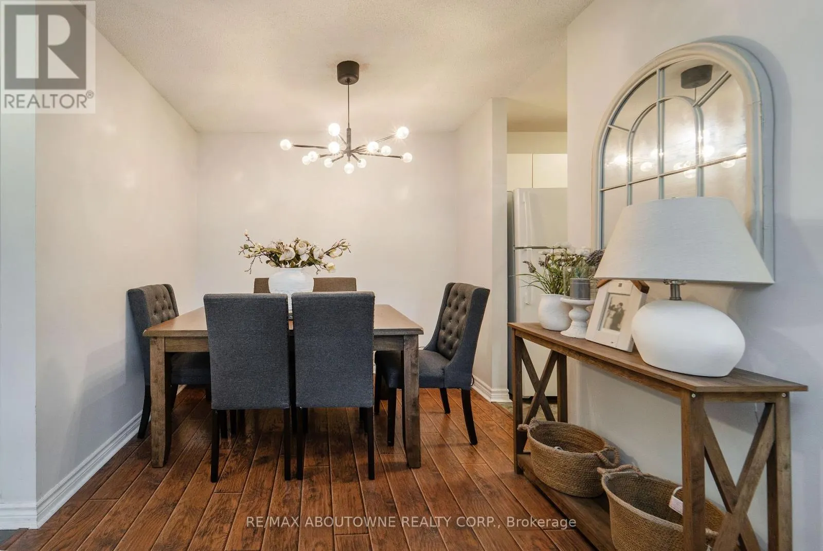 612 - 1450 GLEN ABBEY GATE