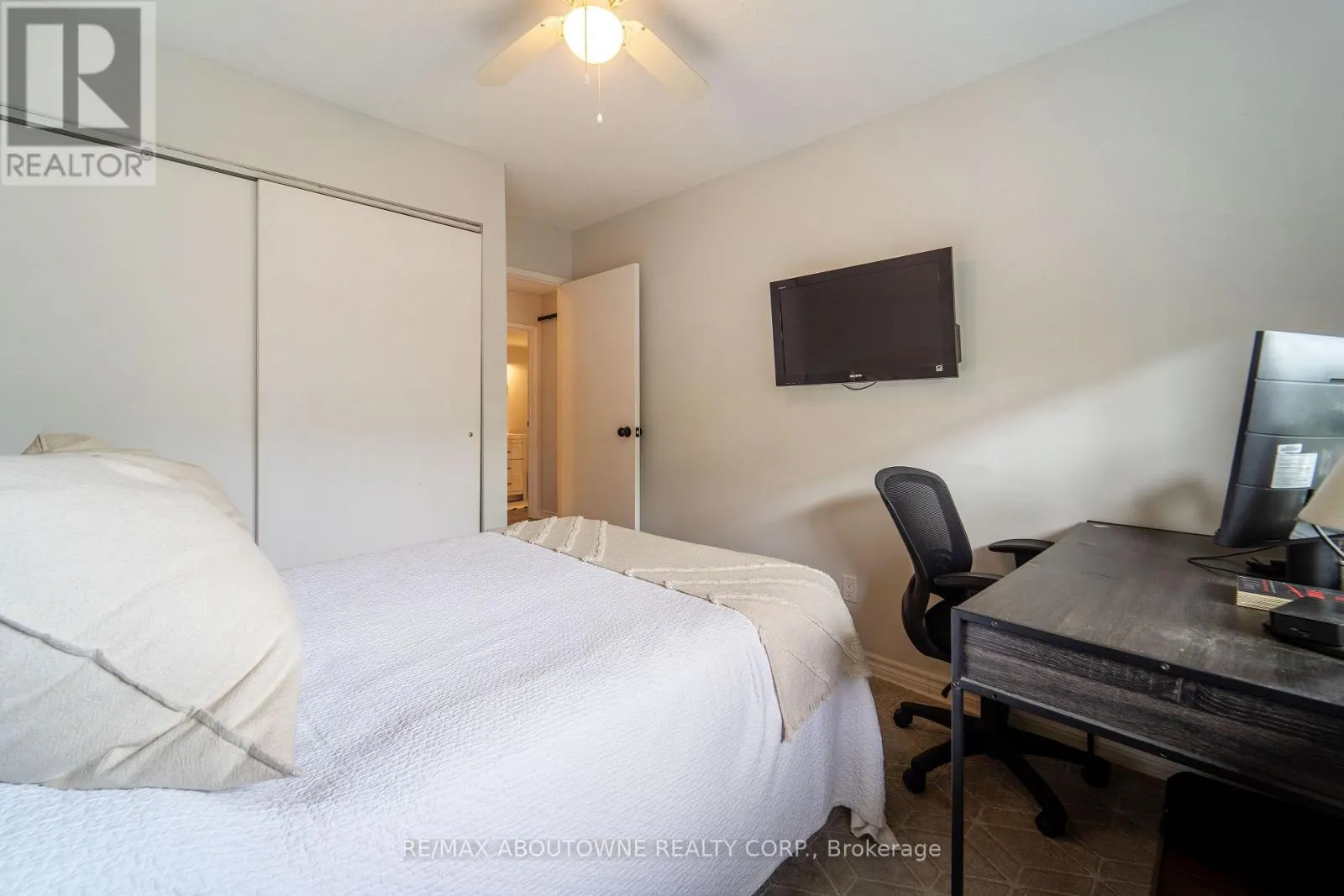 612 - 1450 GLEN ABBEY GATE