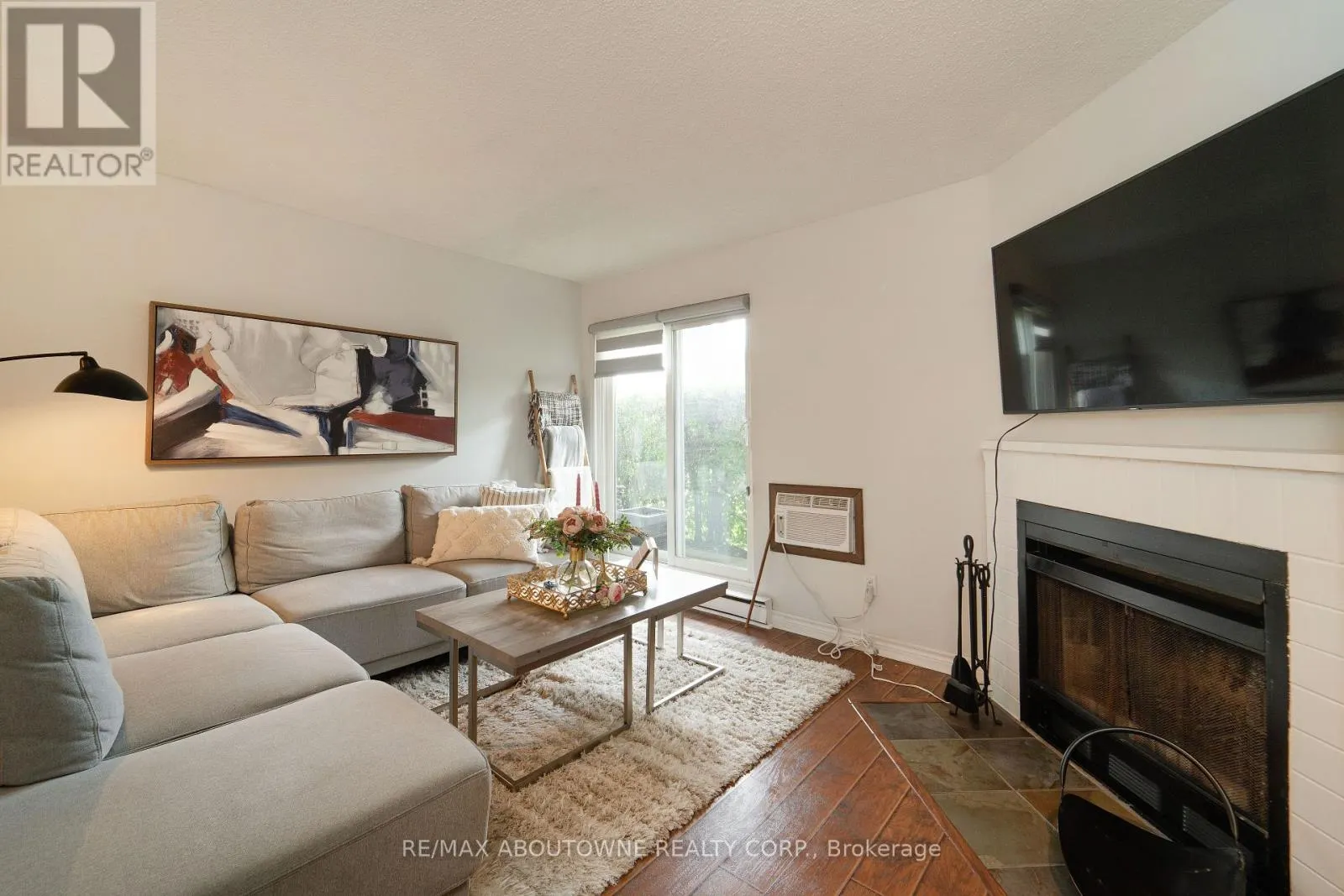 612 - 1450 GLEN ABBEY GATE