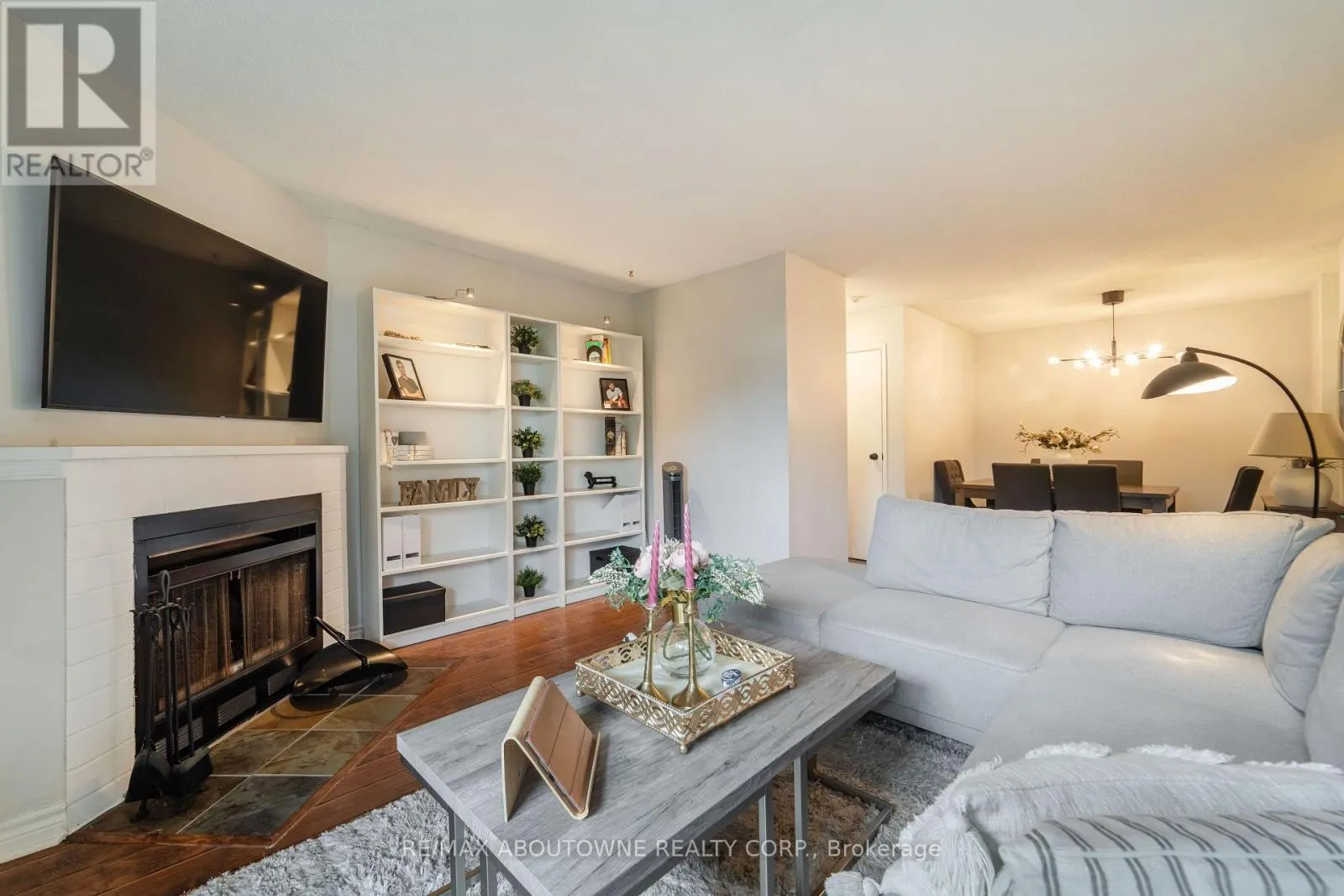 612 - 1450 GLEN ABBEY GATE