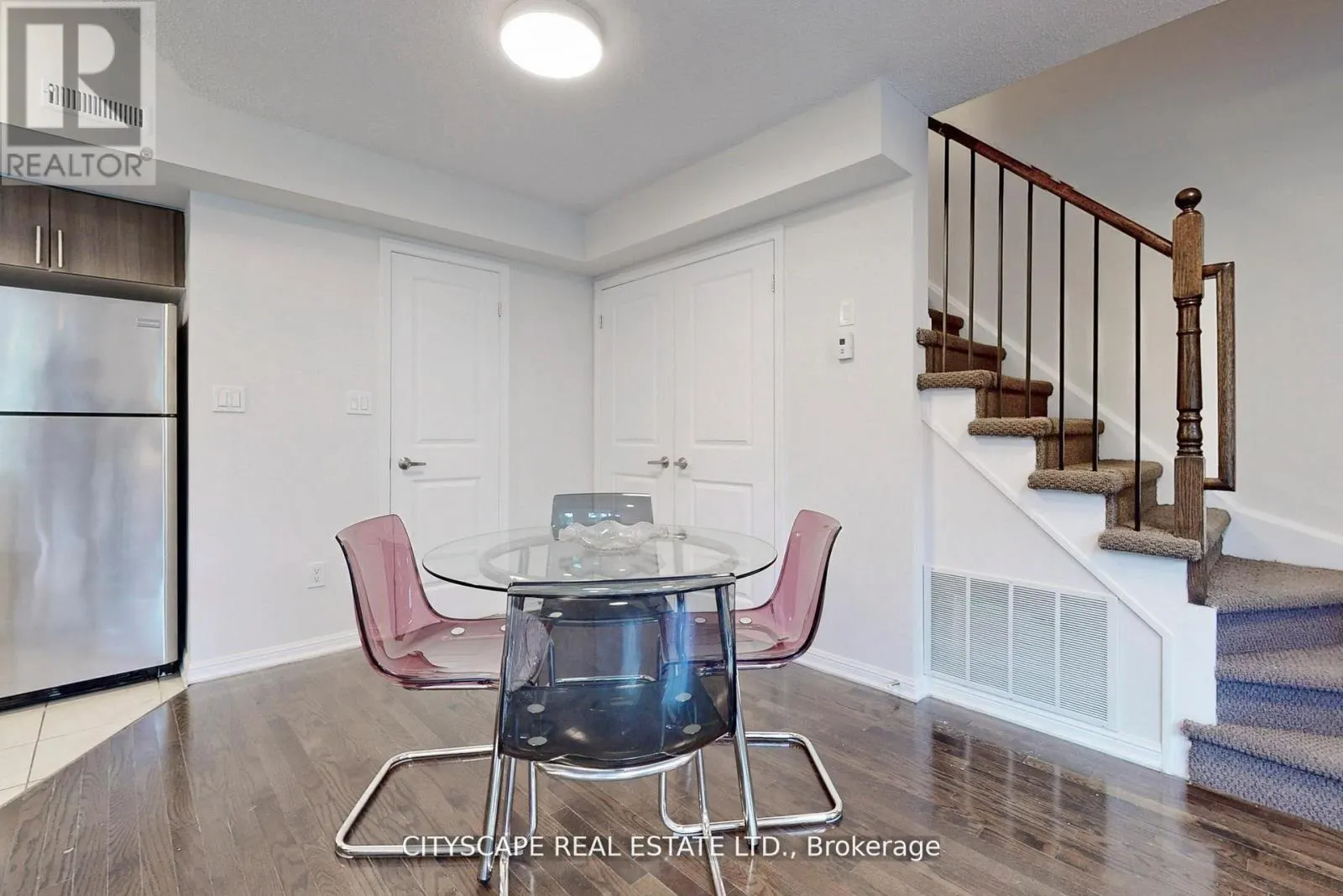 135 - 10 FOUNDRY AVENUE