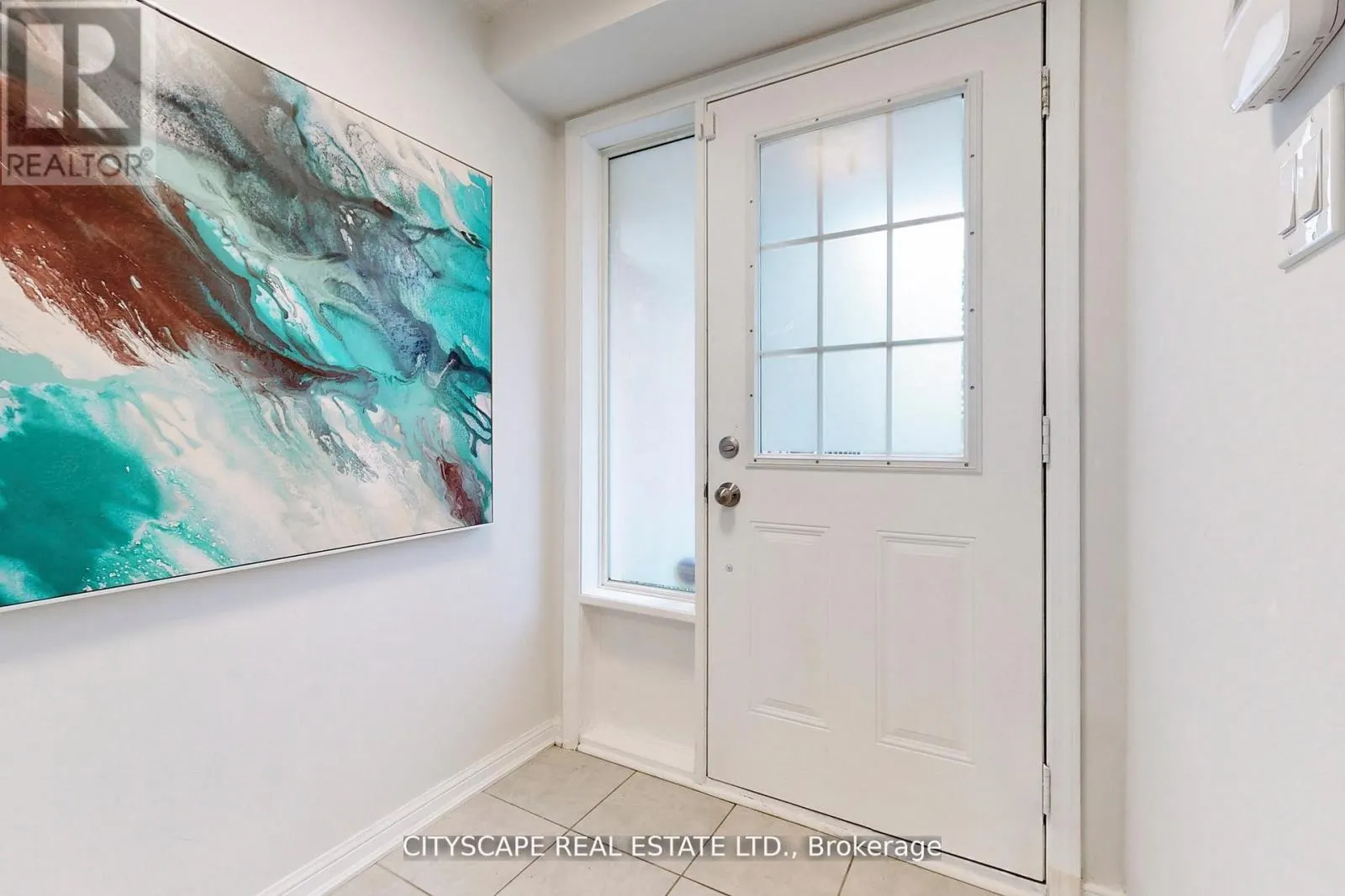 135 - 10 FOUNDRY AVENUE