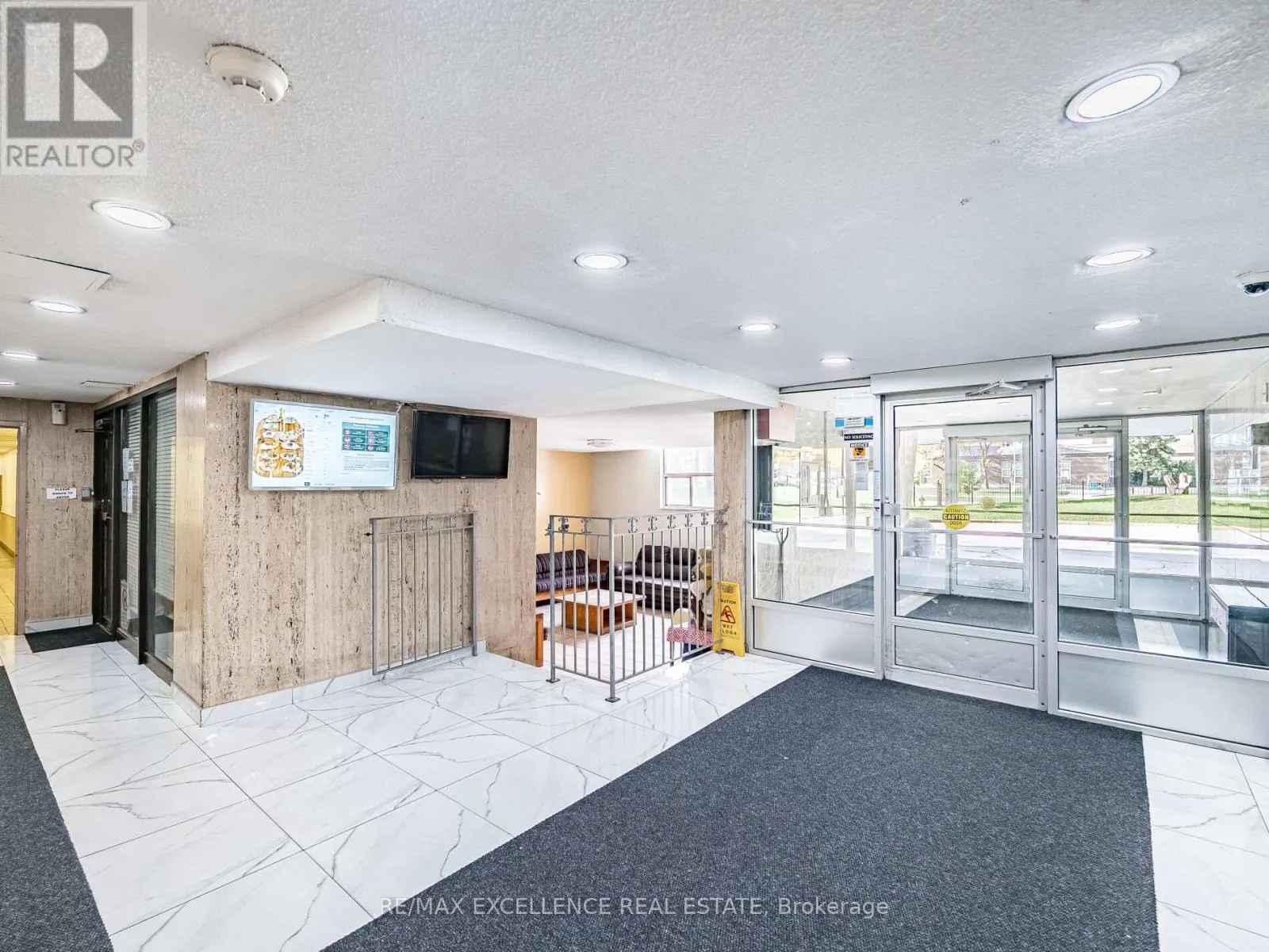 1907 - 2645 KIPLING AVENUE