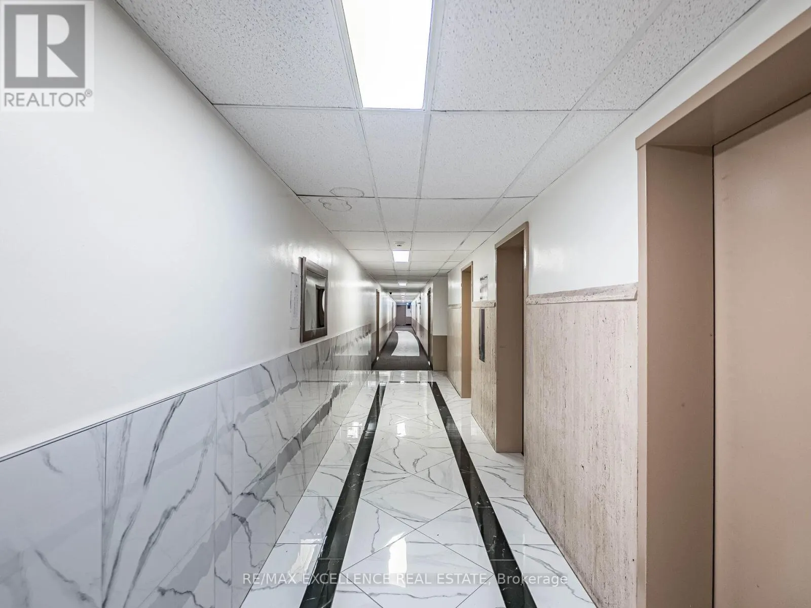 1907 - 2645 KIPLING AVENUE