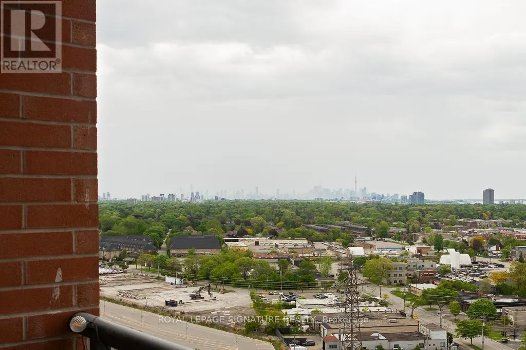 1753 - 25 VIKING LANE