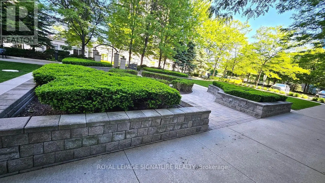 1753 - 25 VIKING LANE