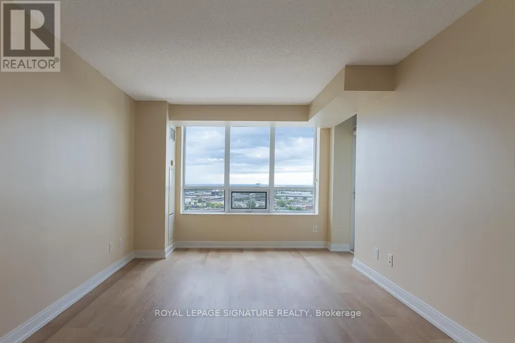 1753 - 25 VIKING LANE