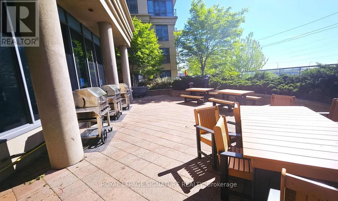 1753 - 25 VIKING LANE