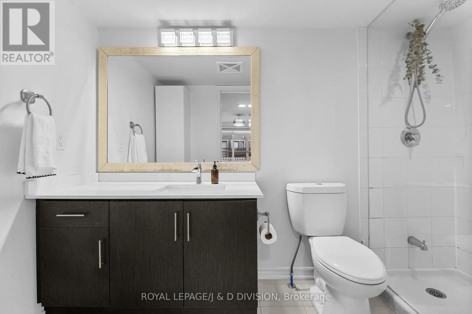 TH4 - 120 LONG BRANCH AVENUE