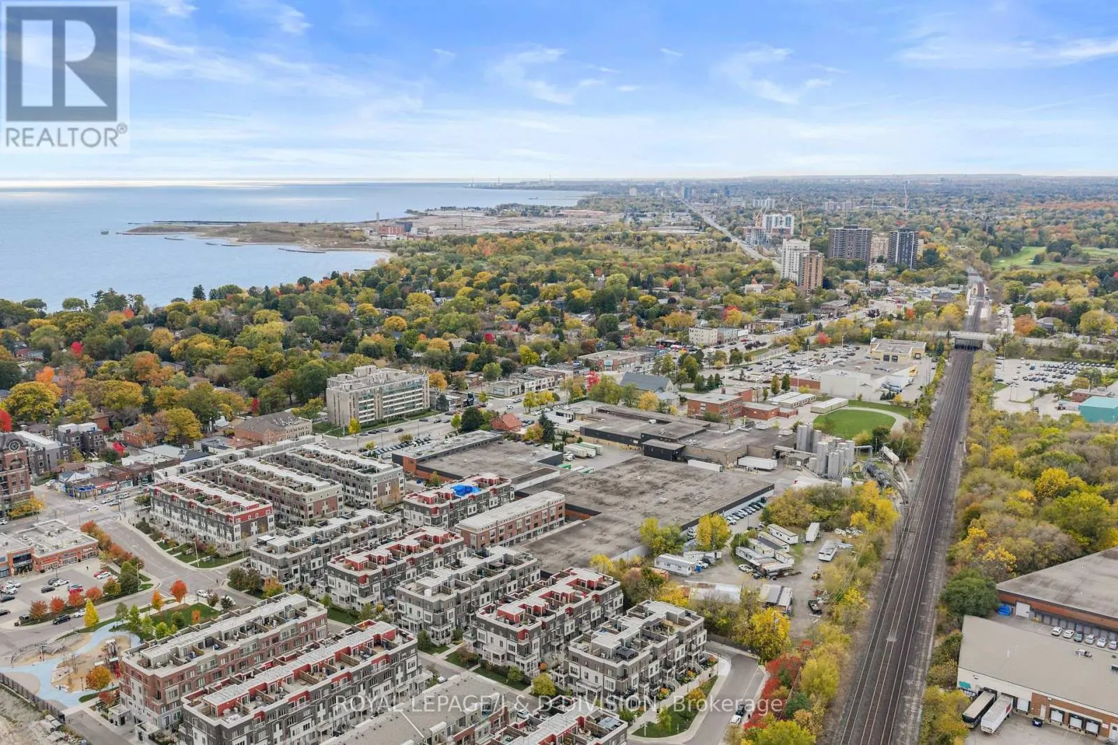 TH4 - 120 LONG BRANCH AVENUE