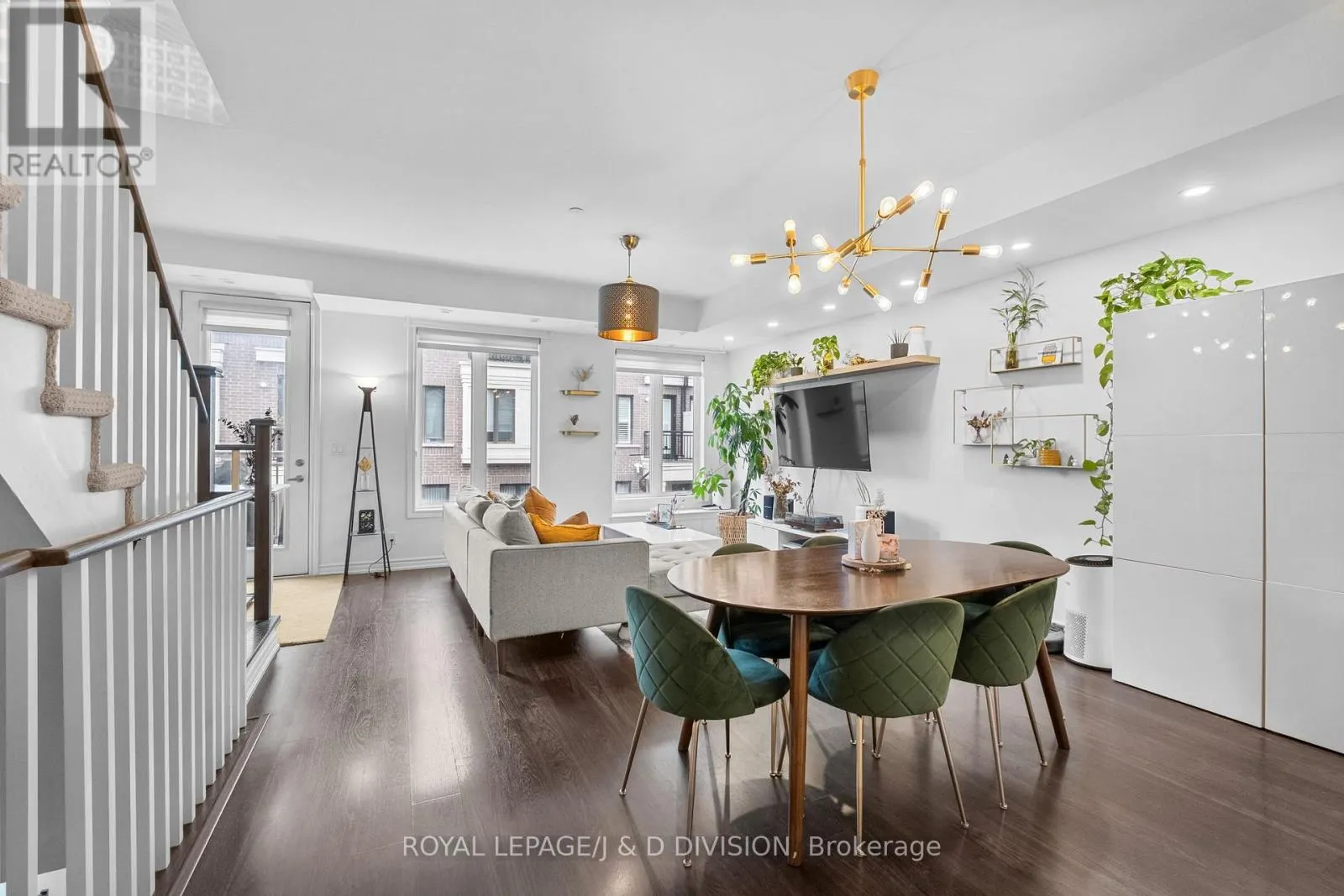 TH4 - 120 LONG BRANCH AVENUE