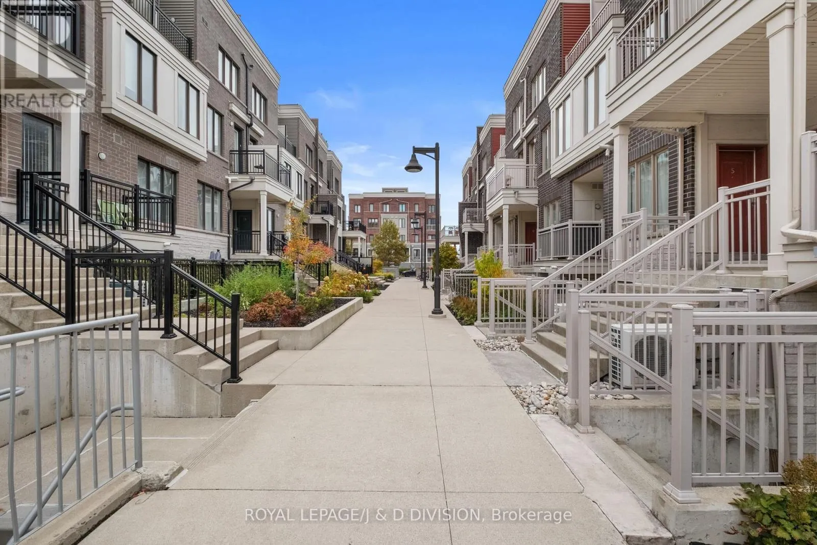 TH4 - 120 LONG BRANCH AVENUE