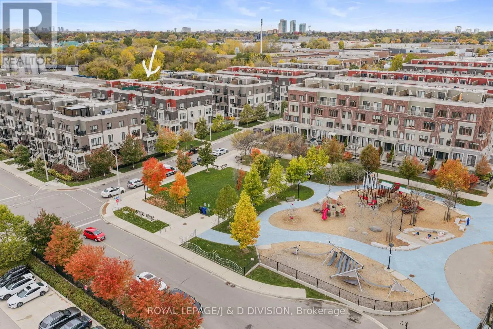 TH4 - 120 LONG BRANCH AVENUE