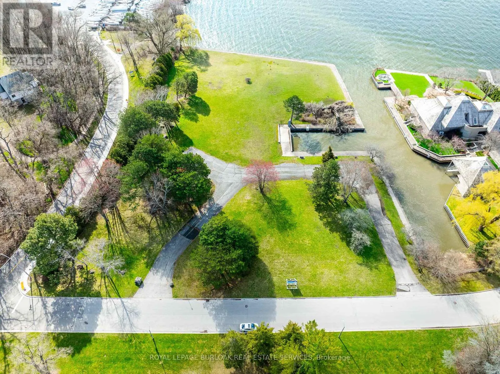 800 LASALLE PARK ROAD