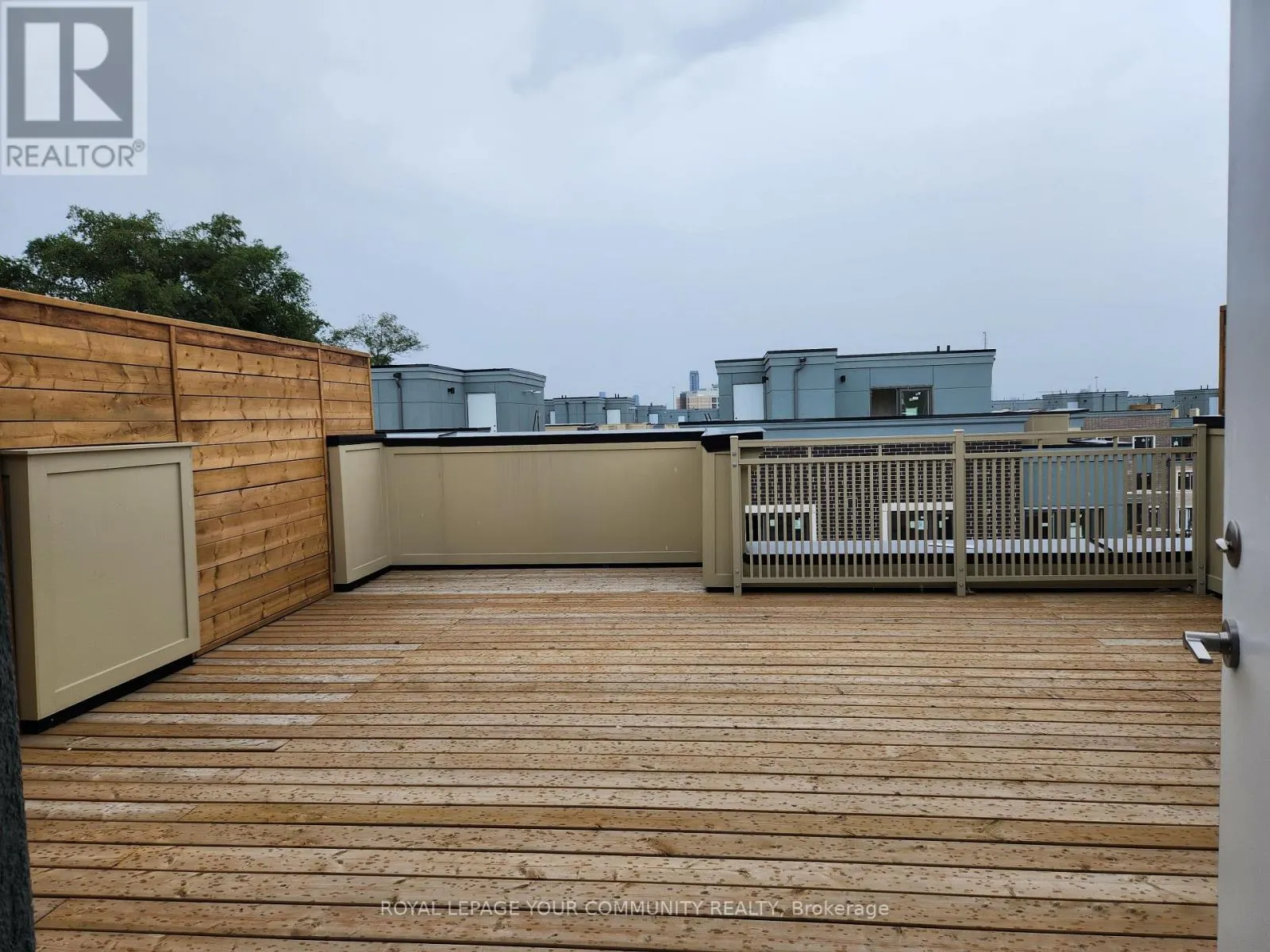 75 - 10 WILLIAM JACKSON WAY W